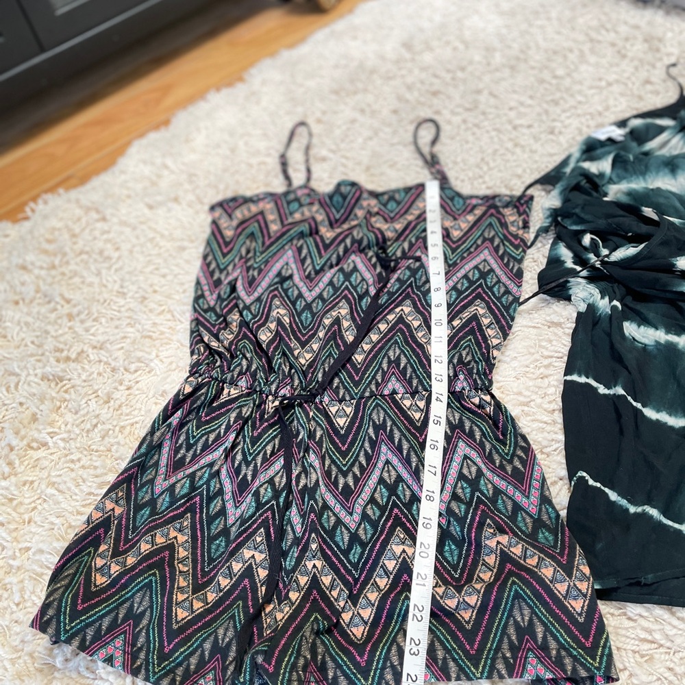 Two cute rompers - Picture 5 of 13